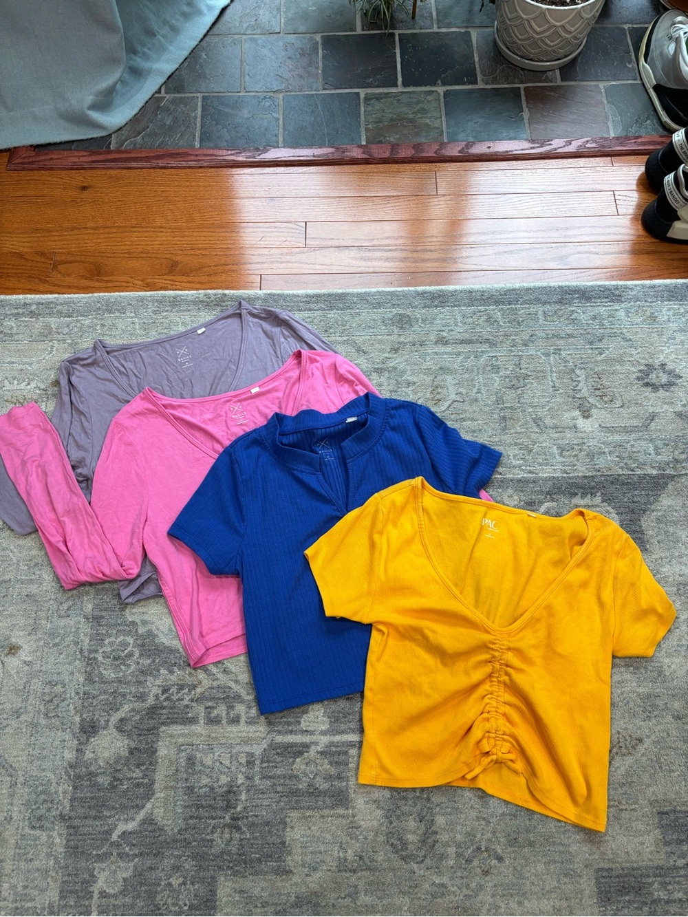 PacSun Women Tops Bundle QTY 4 - Yellow, Blue, Pink, Lavender Size Medium